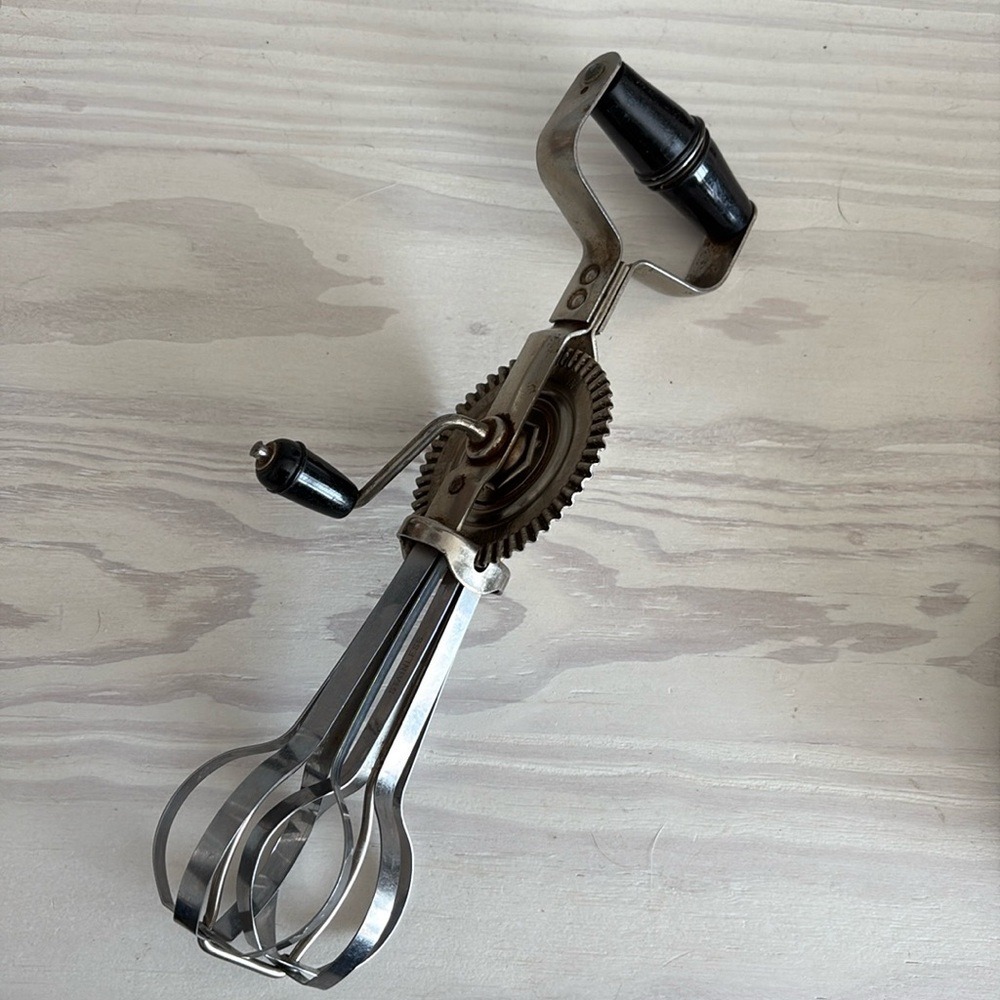 VTG Taplin‎ Hand-Crank Egg Beater